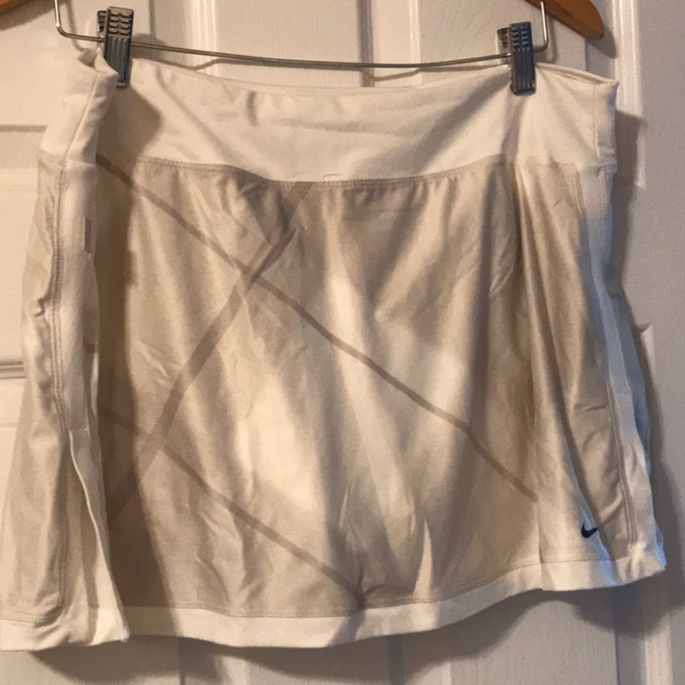 Nike white/lt grey dri-fit tennis skort